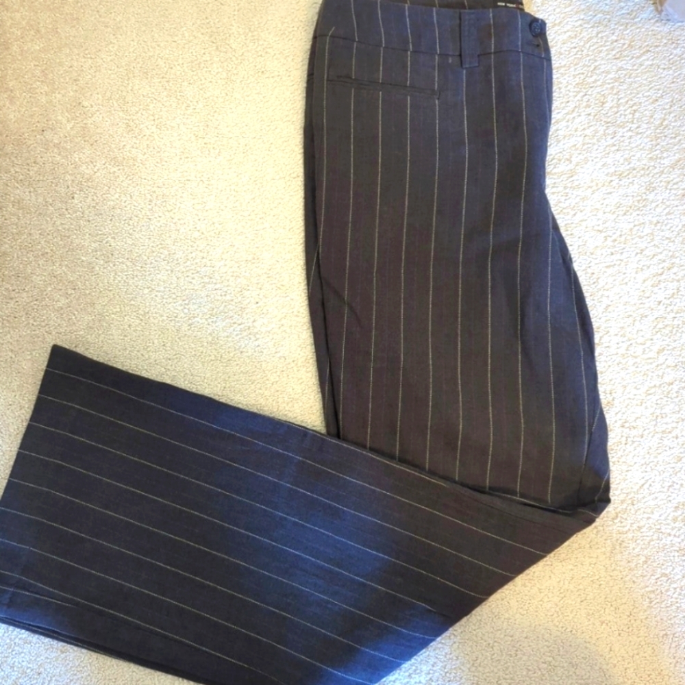 Dress Pants - New York and Company gray with purple and white pinstripes size 12